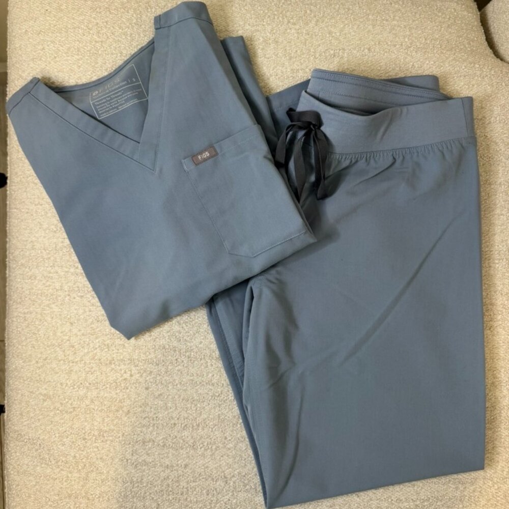 FIGS Dusty Blue Scrub Set